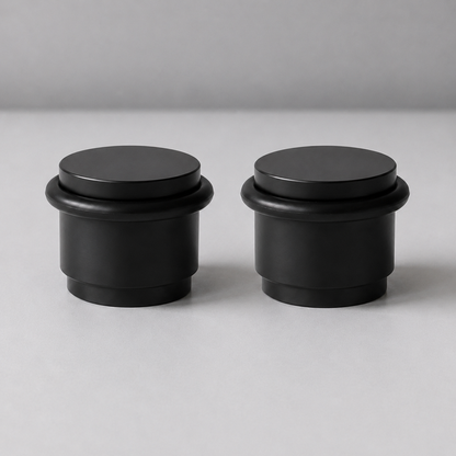NOX Round – Türstopper aus Massivmessing