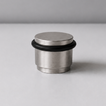 NOX Round – Türstopper aus Massivmessing